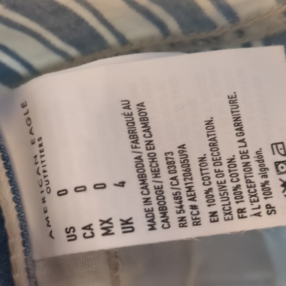 American Eagle Striped Denim Mom Short - Picture 4 of 5